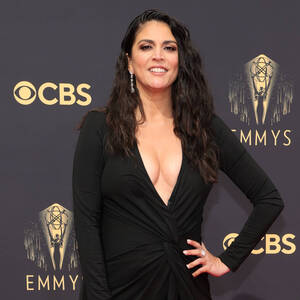 Cecily Strong nude 4