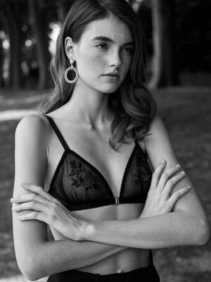 Celine Bethmann nude 5