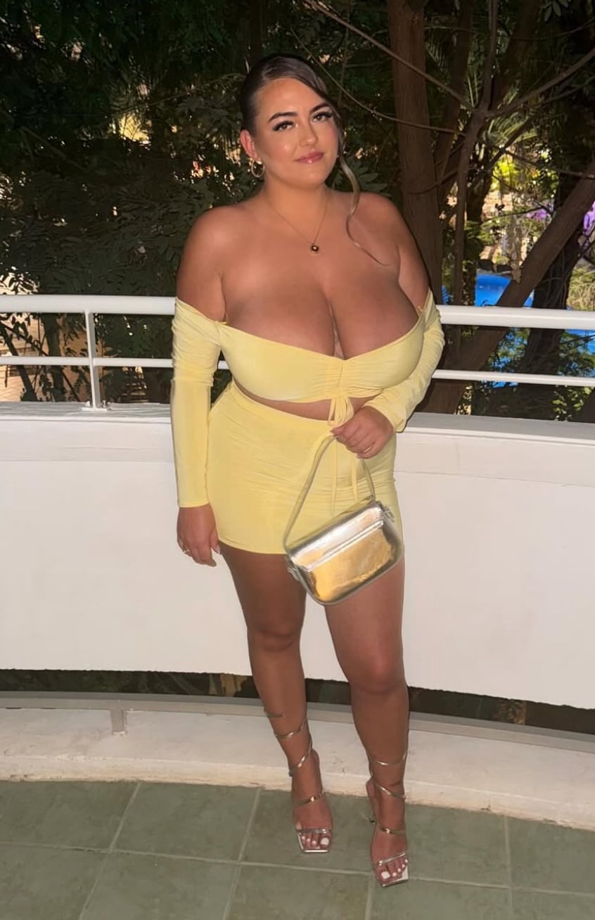Ch4risx nude 1