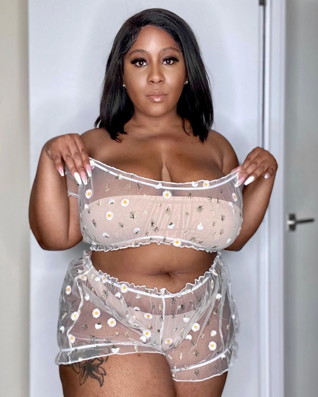 Chae Desara nude 5