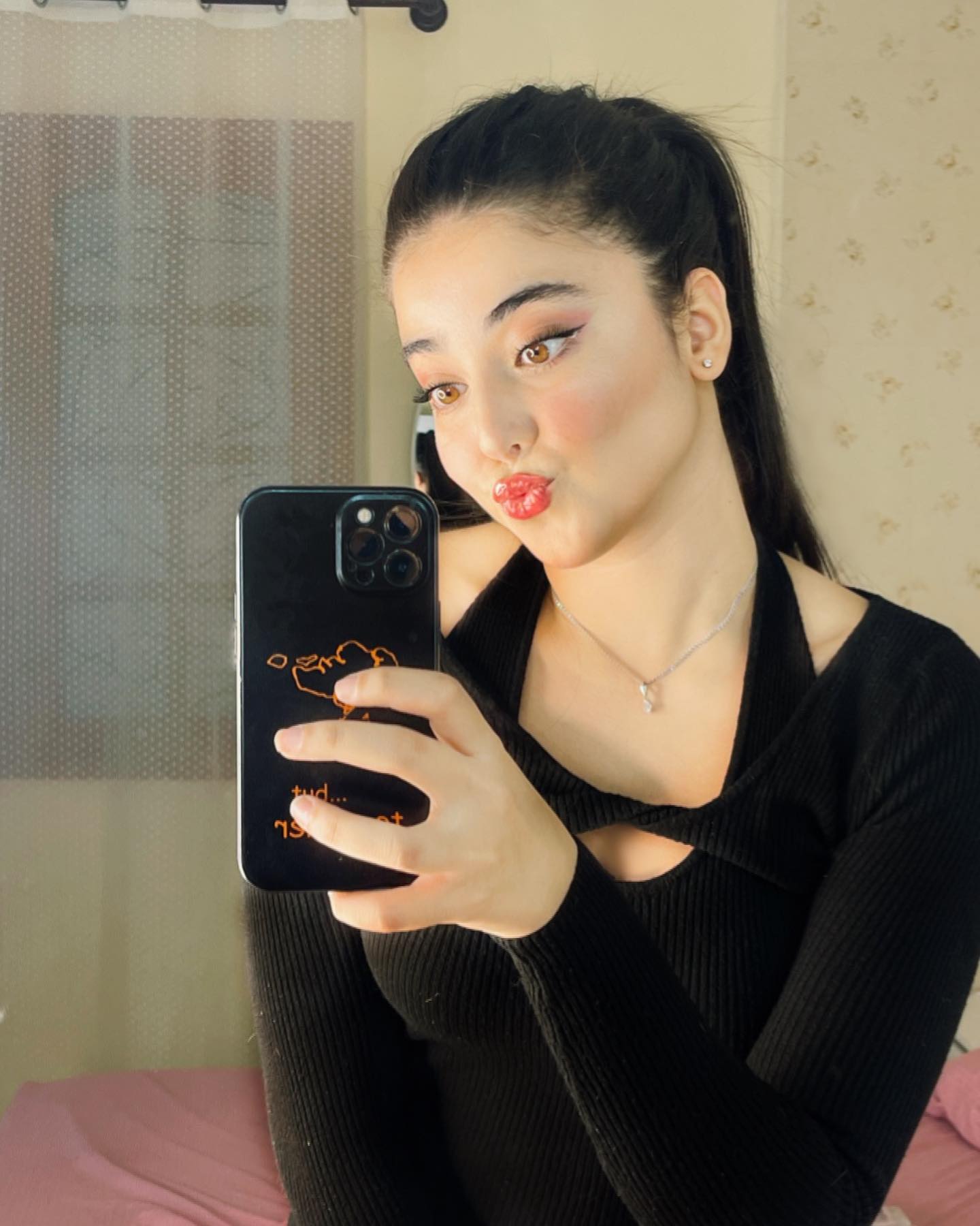 Chaima Attallah nude 9