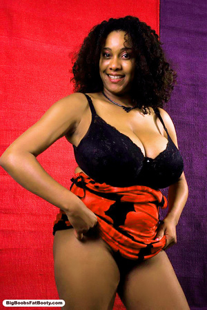 Chaka T. nude 4
