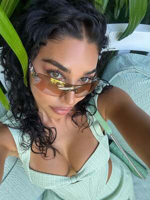 Chantel Jeffries nude 12