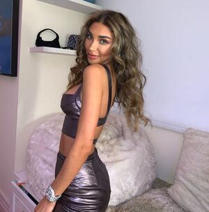 Chantel Jeffries nude 2