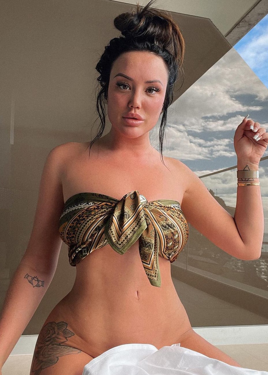 Charlotte Crosby nude 6