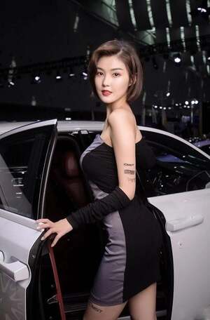 Cheng Er nude 2