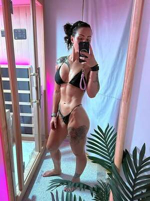 Cherneka Johnson nude 4