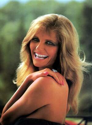 Cheryl Tiegs nude 5