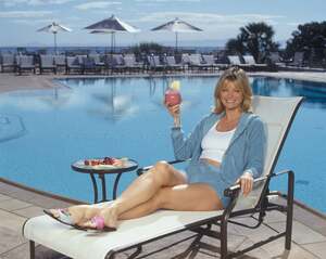 Cheryl Tiegs nude 9