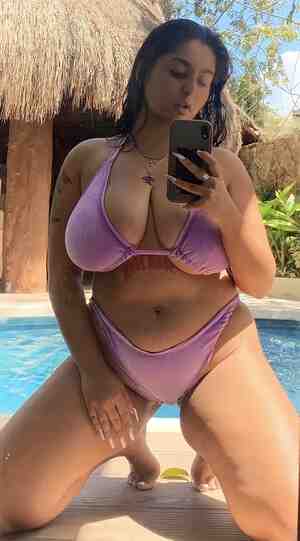 Chippy Nonstop nude 3