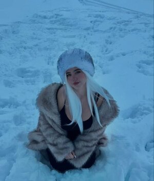 Chiri Francesca nude 8