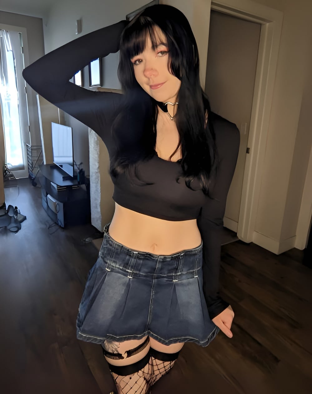 Chloe Flowerbrat nude 3