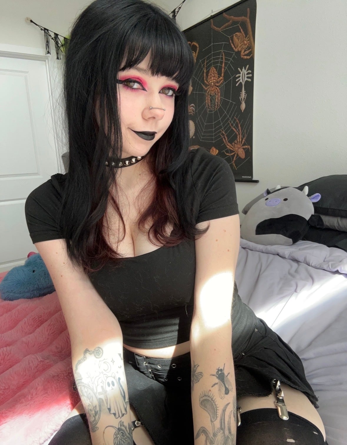 Chloe Flowerbrat nude 9