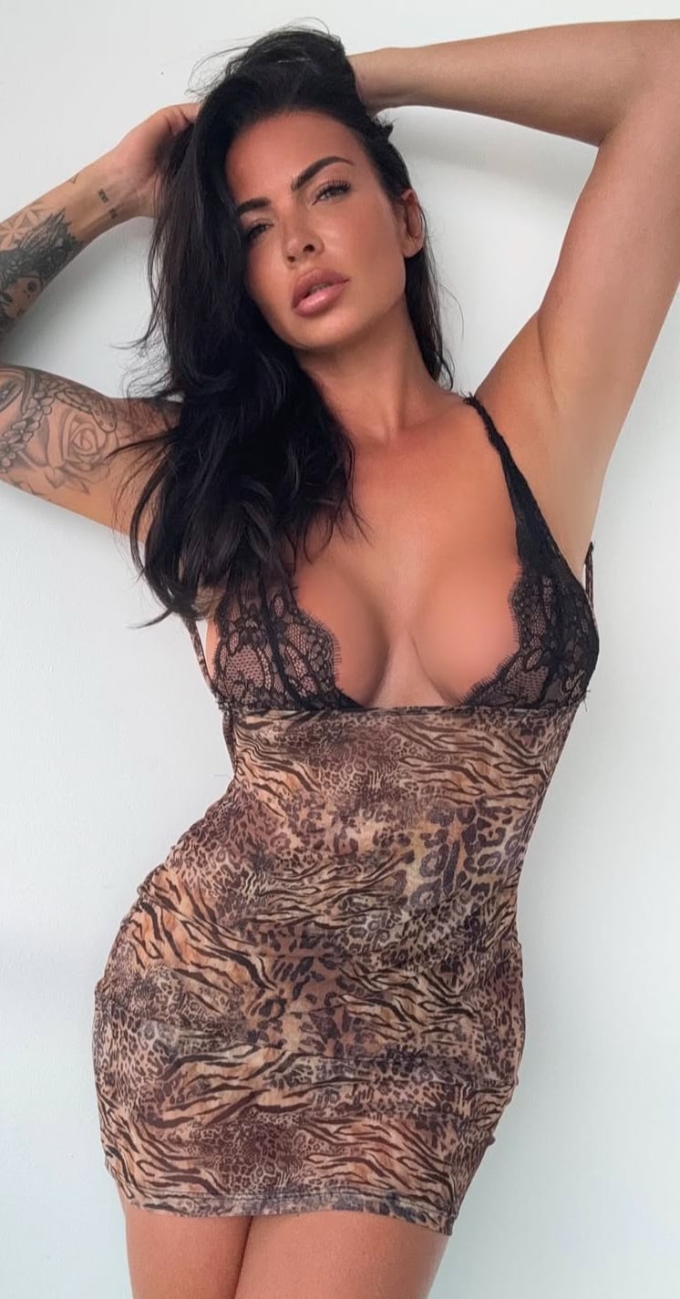 Chloe Lopez nude 4