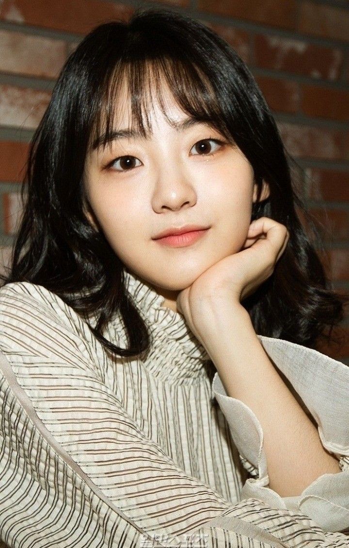 Cho Yi-hyun nude 4
