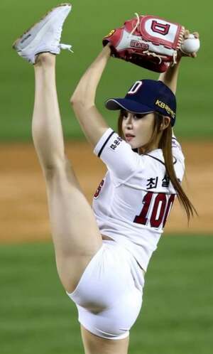 Choi Seol Hwa nude 7