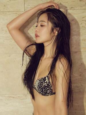 Choi Seol Hwa nude 8