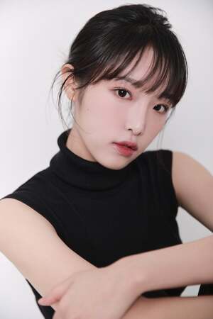 Choi Ye-na nude 6