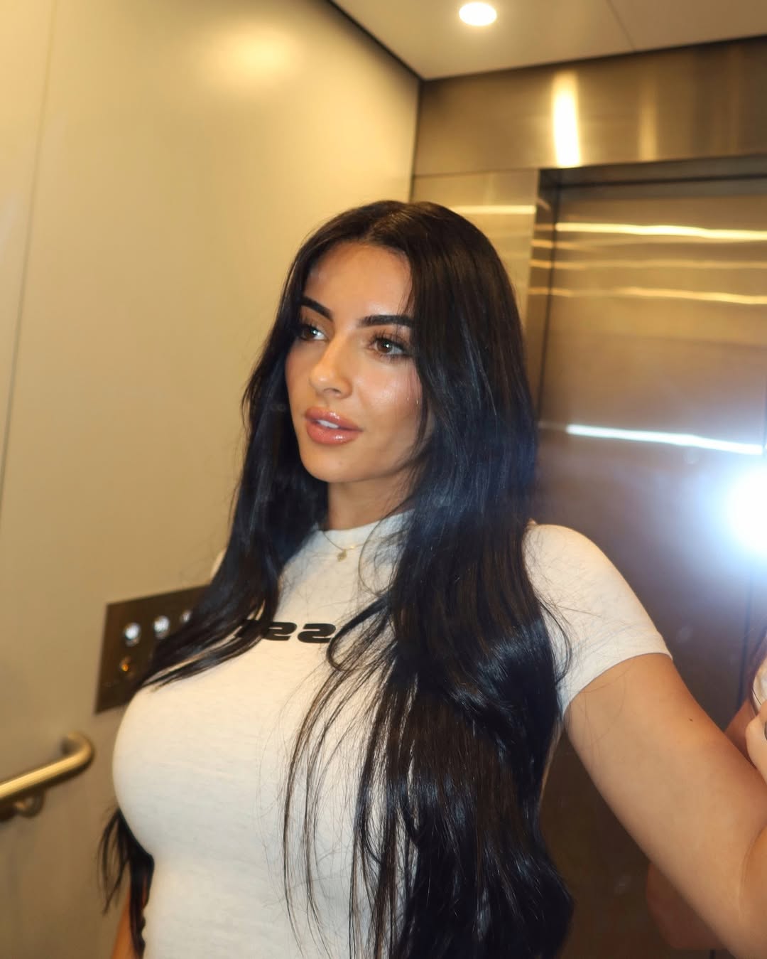 Christina Ottrando nude 5