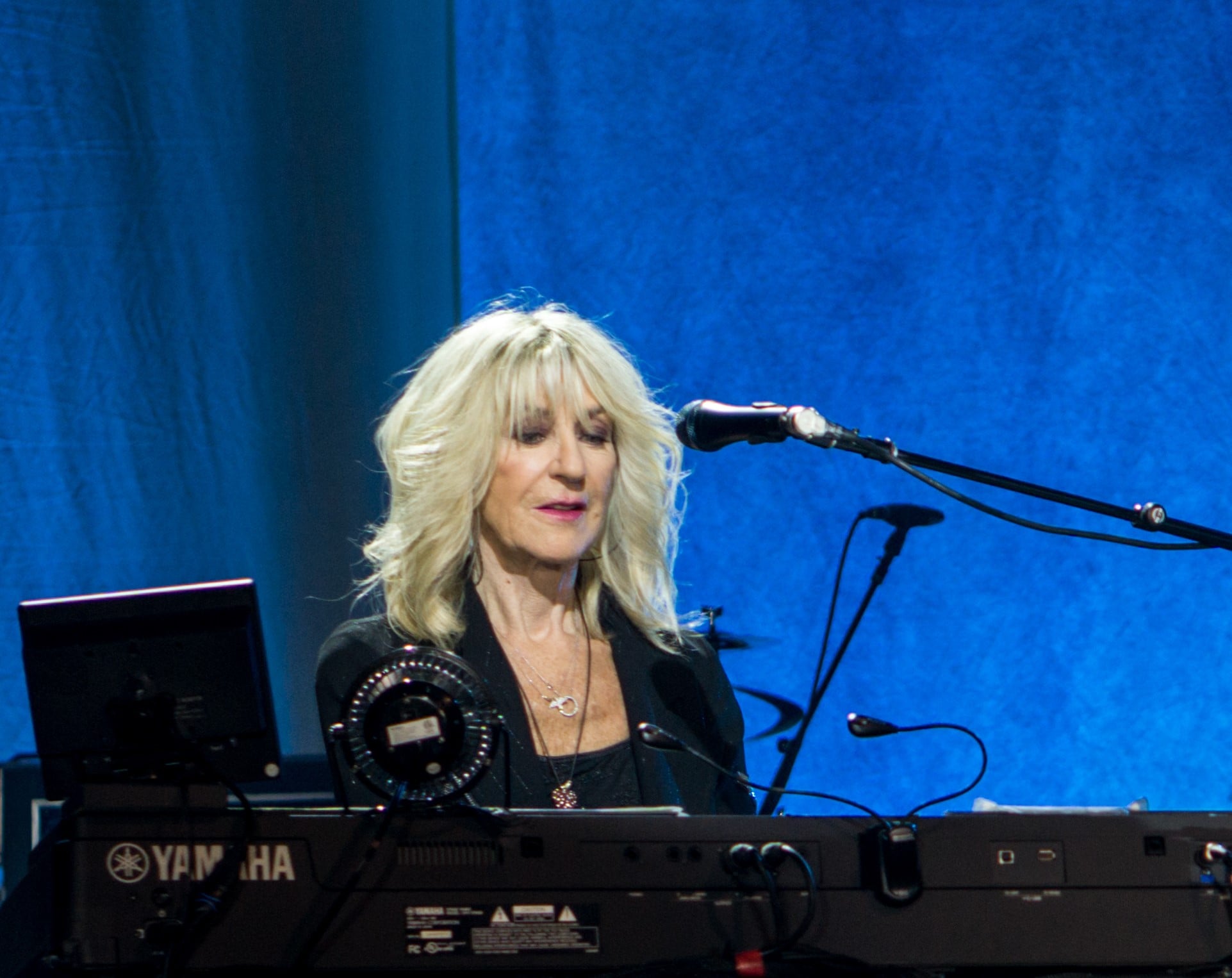 Christine Mcvie nude 5