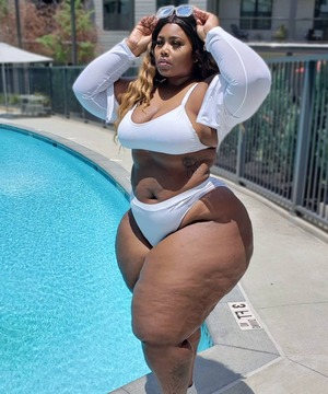 Chrisy Chris nude 11