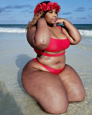 Chrisy Chris nude 5