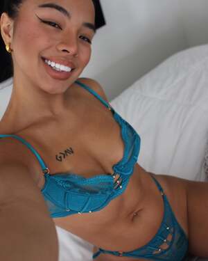 Cindy Tran nude 7