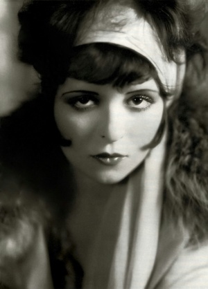 Clara Bow nude 5