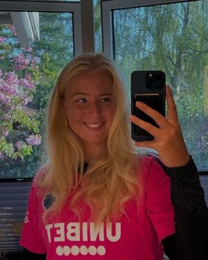 Clara Tauson nude 8