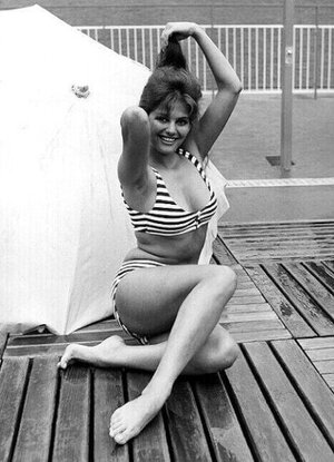Claudia Cardinale nude 5