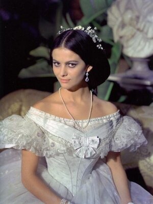 Claudia Cardinale nude 7