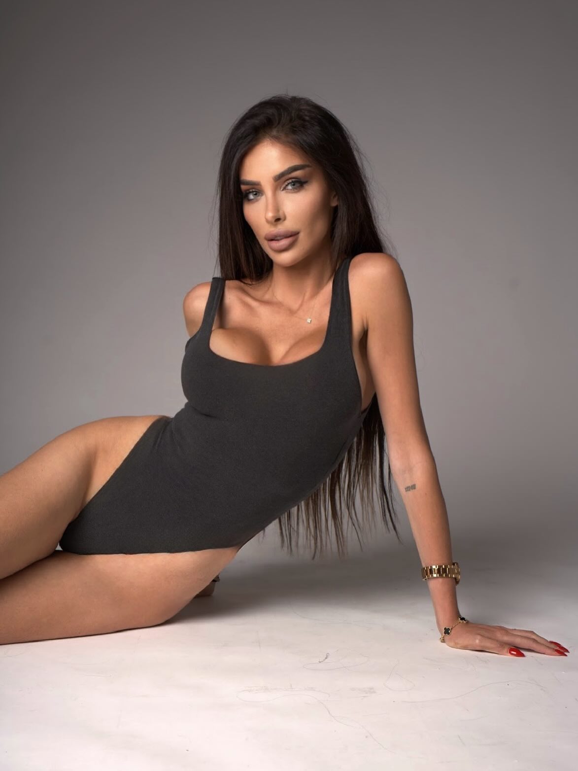 Claudia Sagrado nude 7