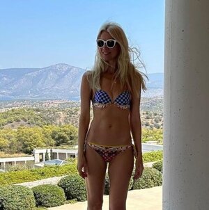 Claudia Schiffer nude 7