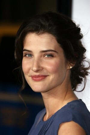 Cobie Smulders nude 12