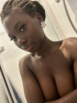 Cony Megan nude 4