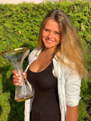 Corinne Suter nude 10