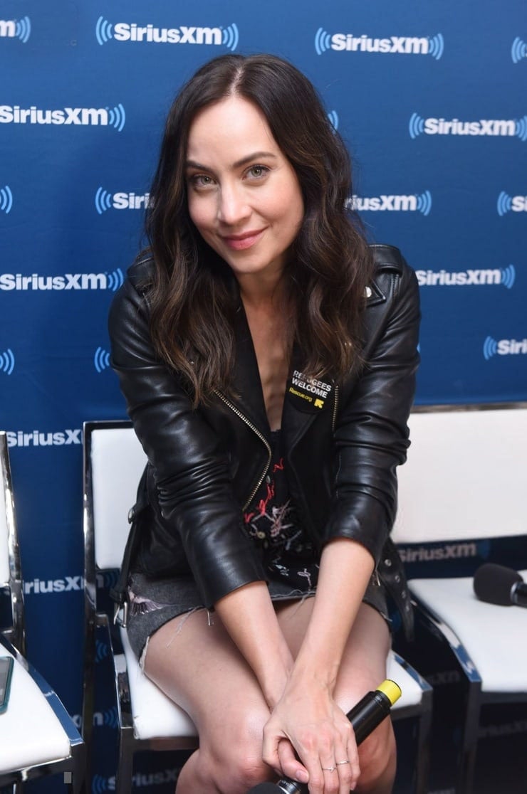 Courtney Ford nude 2