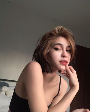 Criselda Alvarez nude 11