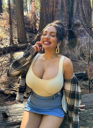 Cruelty Free Curves nude 8