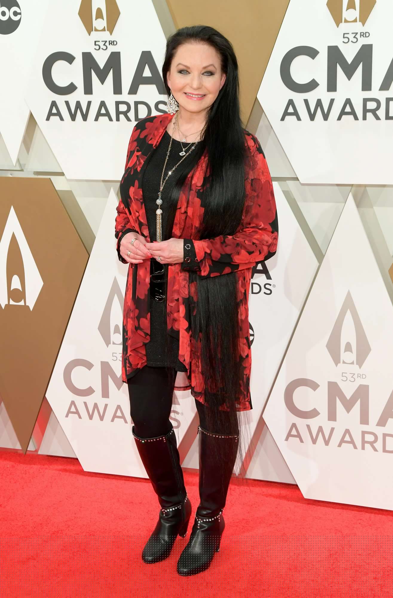 Crystal Gayle nude 12