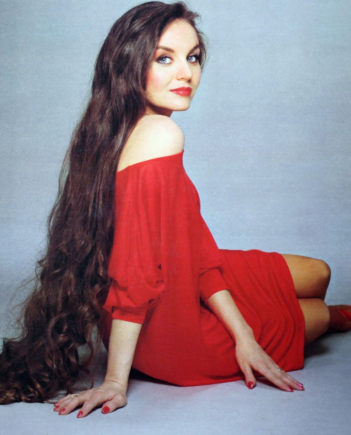 Crystal Gayle nude 6