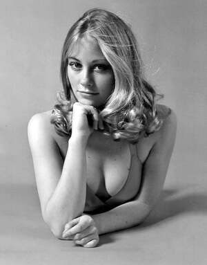 Cybill Shepherd nude 6