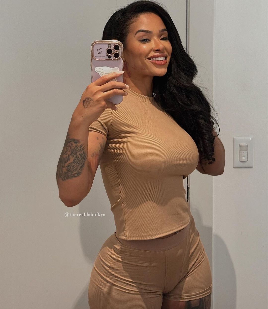 Dabofkya nude 4