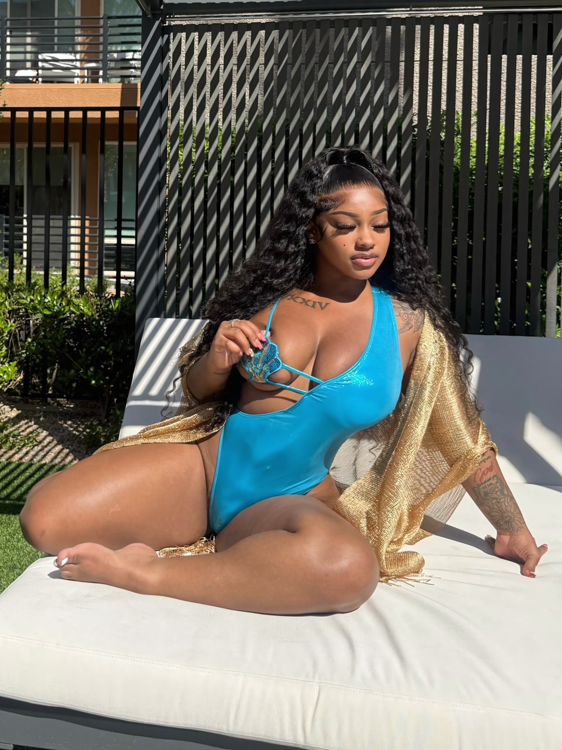 Dabombbest Mari nude 5