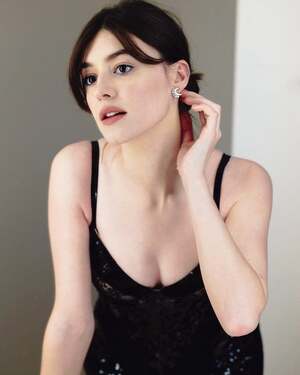 Daisy Edgar-Jones nude 10