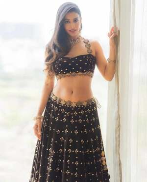 Daksha Nagarkar nude 2