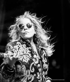 Dale Bozzio nude 4