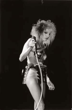 Dale Bozzio nude 8