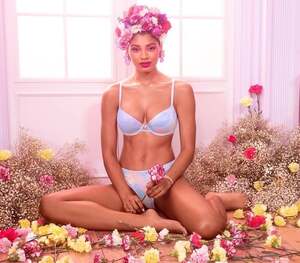 Danielle Herrington nude 7
