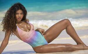 Danielle Herrington nude 8